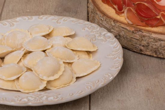 Immagine di RAVIOLI ALLO SPECK